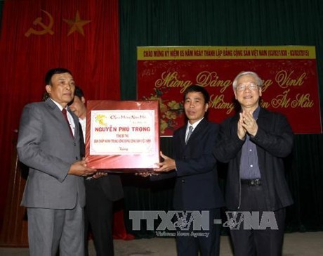 Party General Secretary Nguyen Phu Trong works with Quang Tri Party Committee  - ảnh 1